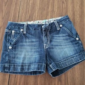 Miss me shorts size 29